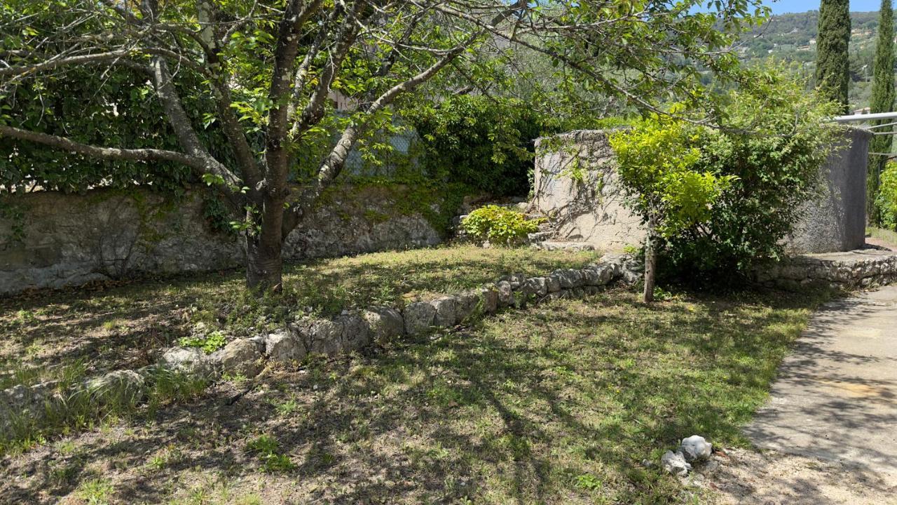 Villa Entiere Au Calme Dans Village Provencal Peymeinade Екстер'єр фото
