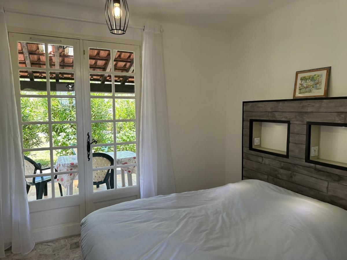 Villa Entiere Au Calme Dans Village Provencal Peymeinade Екстер'єр фото