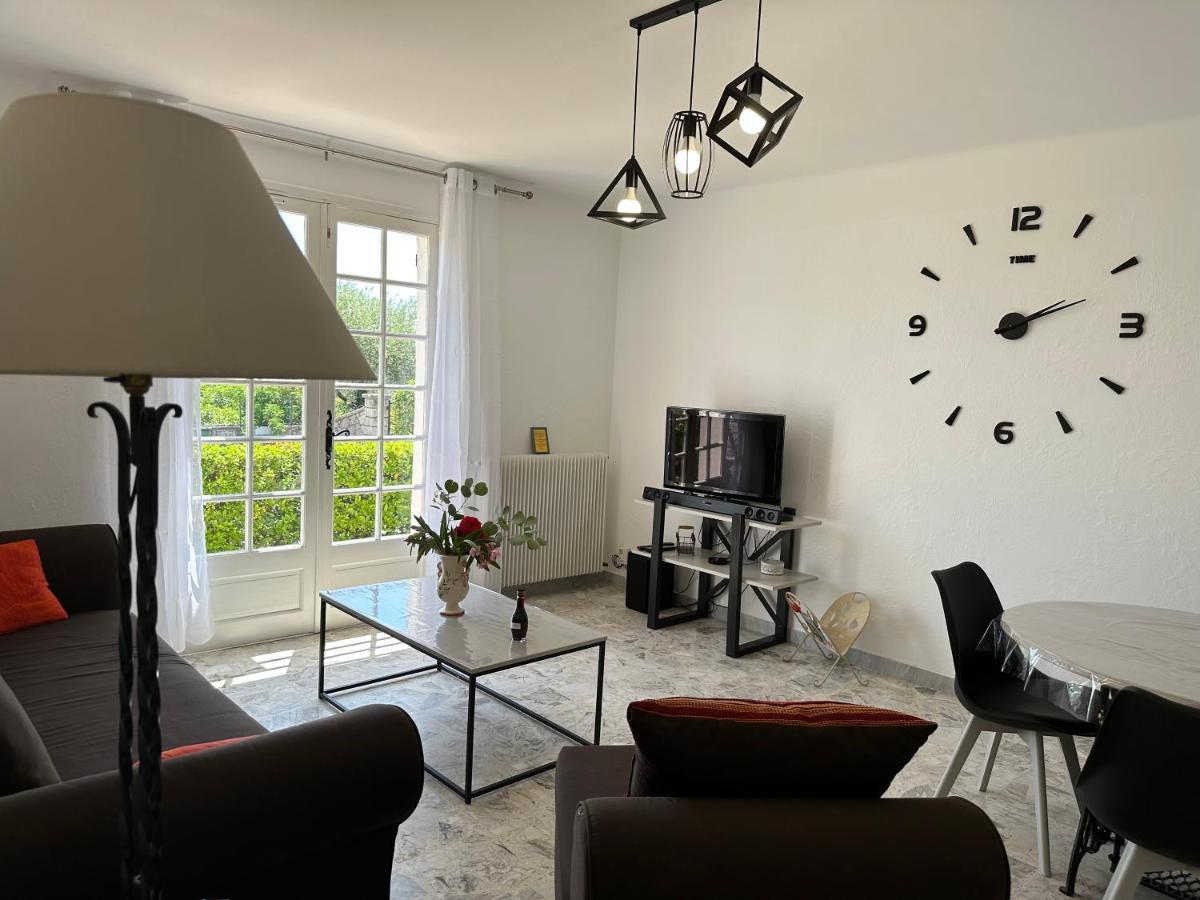 Villa Entiere Au Calme Dans Village Provencal Peymeinade Екстер'єр фото